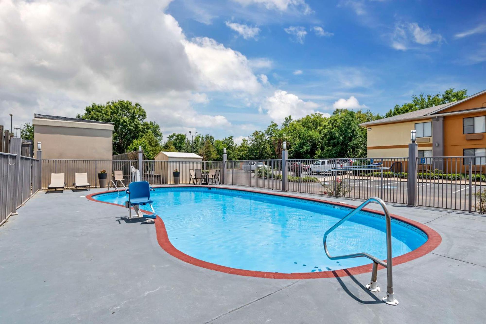 Best Western Canton Inn Dış mekan fotoğraf